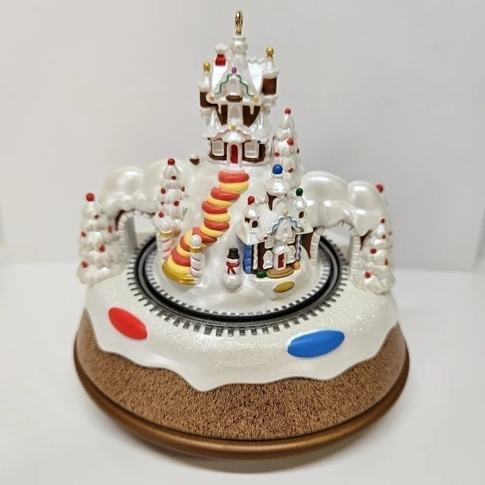 Hallmark Keepsake Magic Motion Rock Candy Railroad Ornament Lights Sound 2006